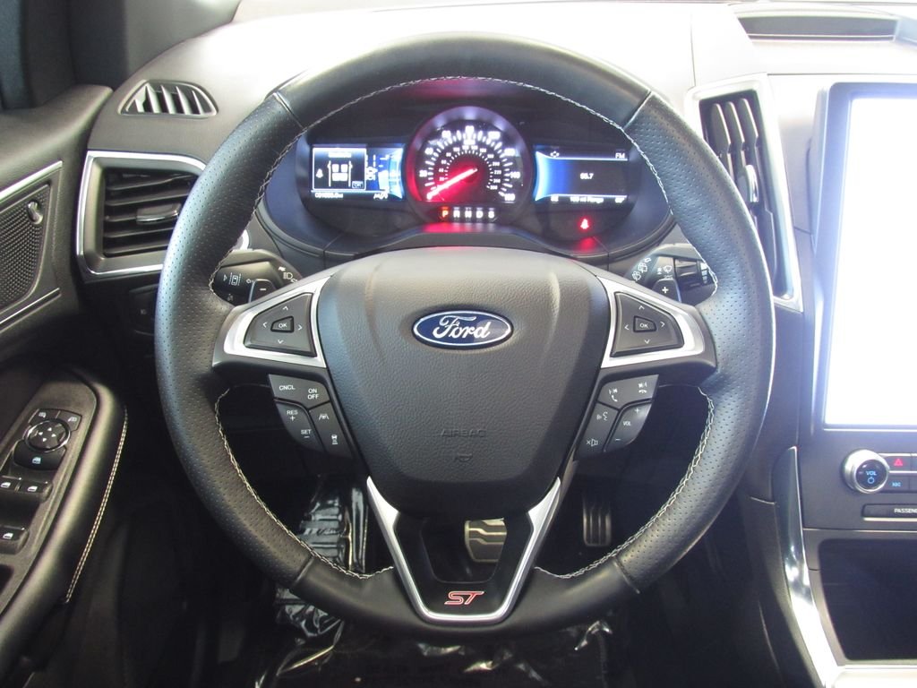 2022 Ford Edge ST - Photo 24