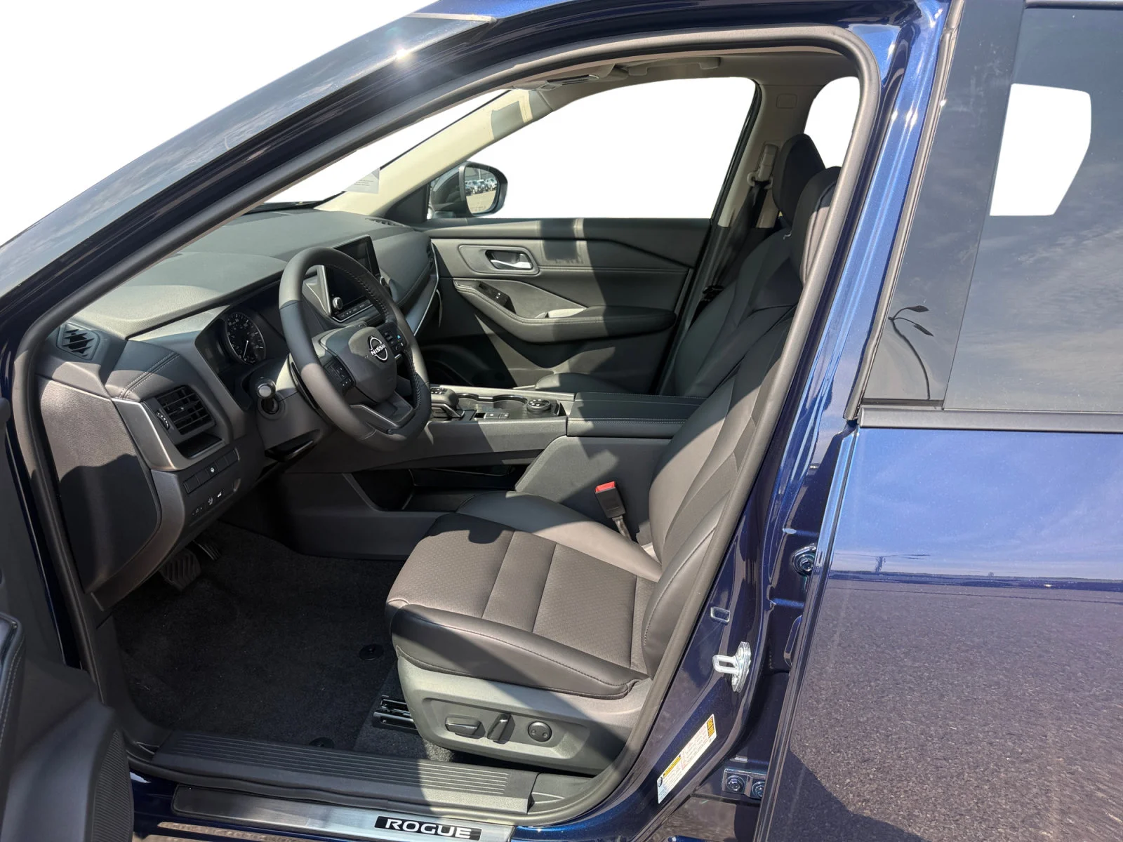 New 2026 Deep Ocean Blue Pearl Nissan Dark Armor image 8