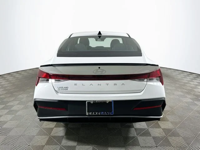 New 2026 Hyundai ELANTRA SEL Sport