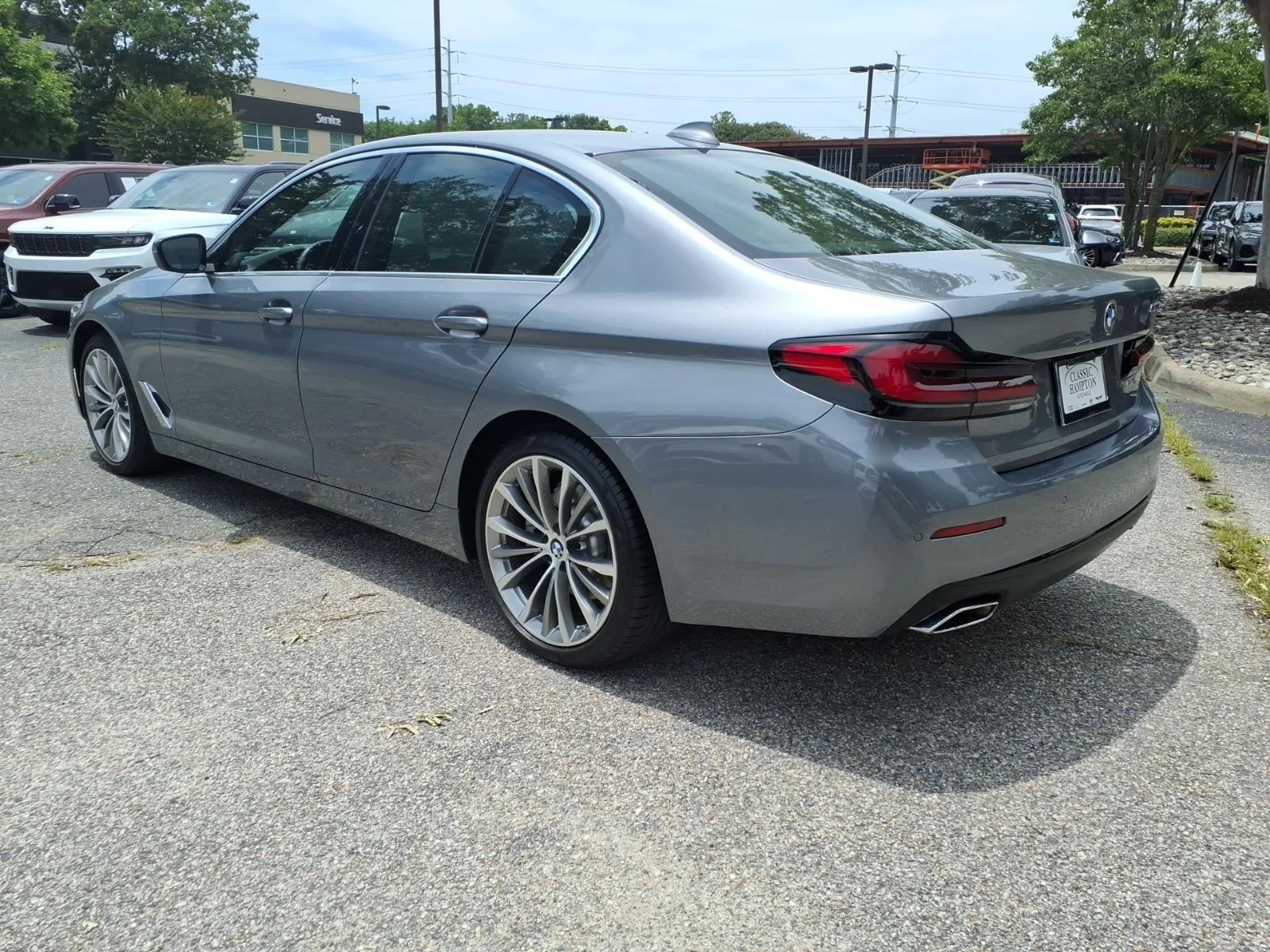 Used 2023 Skyscraper Gray Metallic BMW 530i image 8