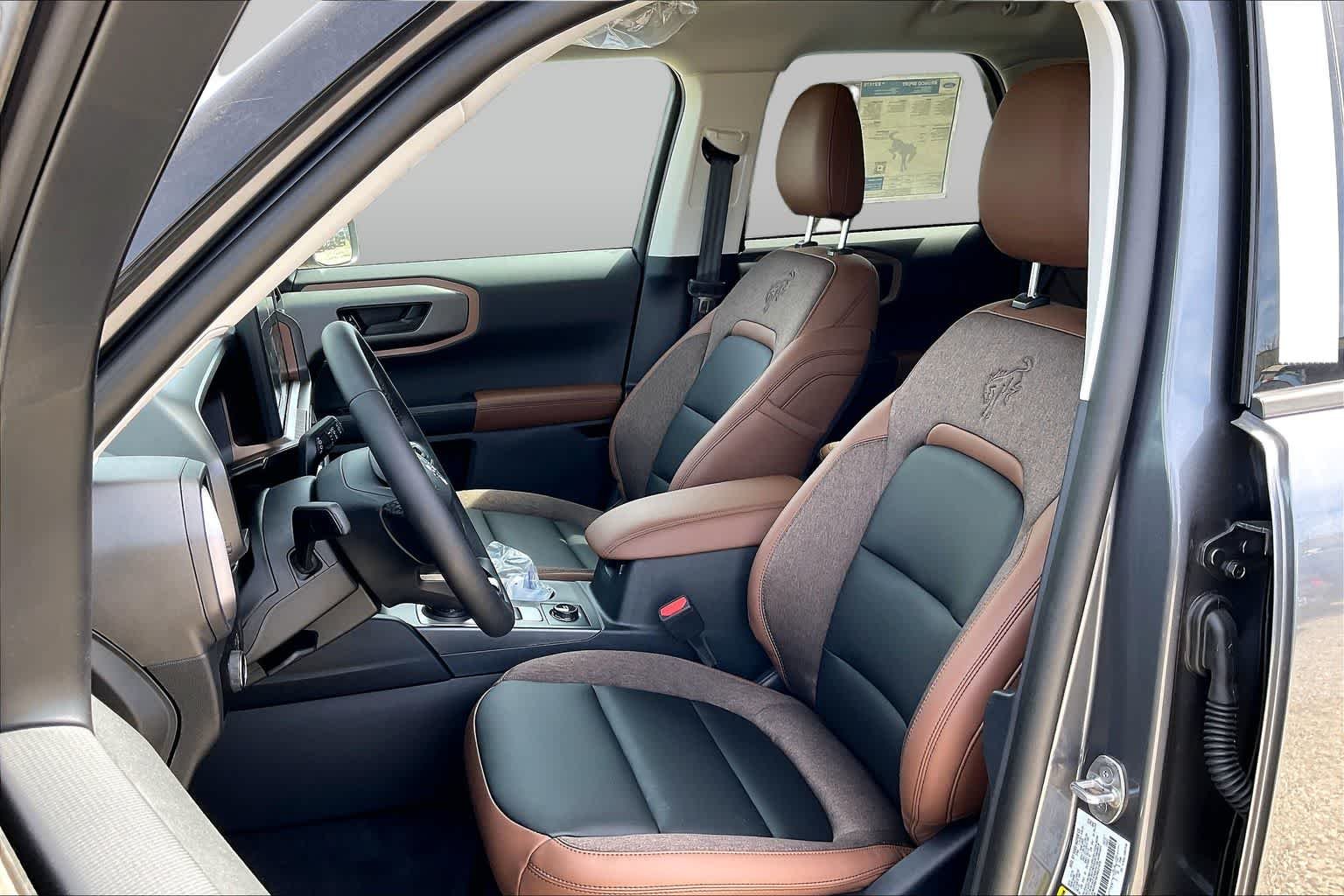 New 2026 Carbonized Gray Metallic Ford Outer Banks image 7