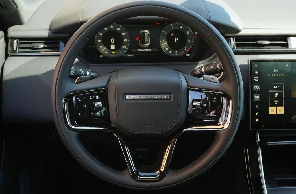 Certified Used 2026 White Land Rover Dynamic SE image 17