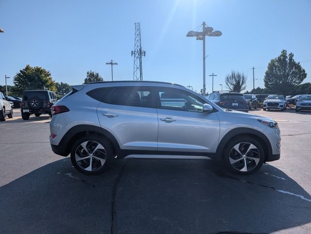 Used 2017 Molten Silver Hyundai Limited image 6