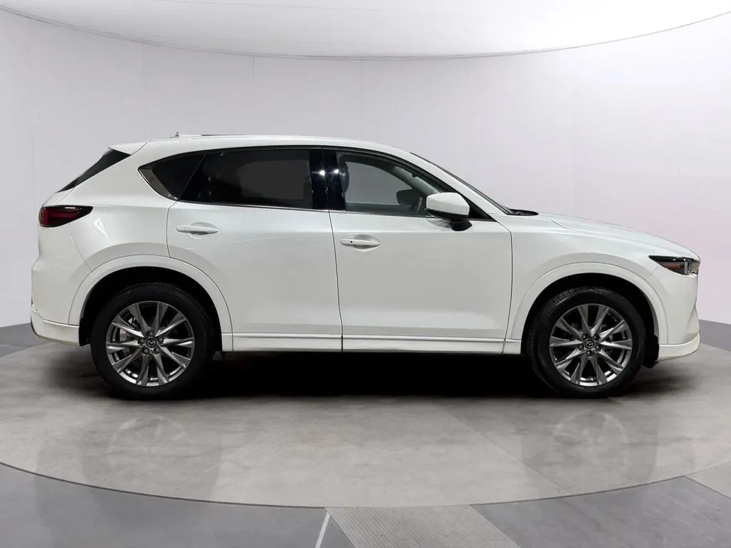 Used 2024 Rhodium White Metallic Mazda 2.5 S Premium Plus Package image 3