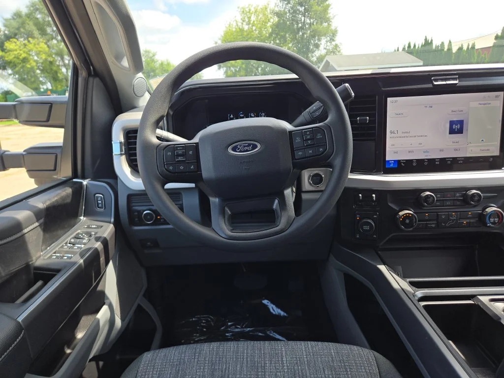 New 2026 Carbonized Gray Metallic Ford F-250® XLT image 12