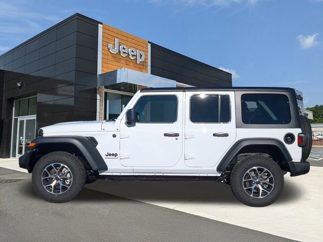 New 2026 Bright White Clear-Coat Exterior Paint Jeep Sport S image 15