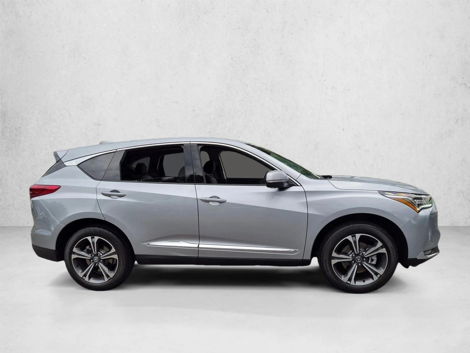 Used 2024 Lunar Silver Metallic Acura w/Advance Package image 4