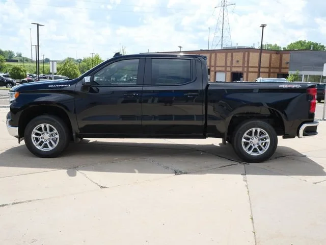 2026 Chevrolet Silverado 1500 LT - Photo 4