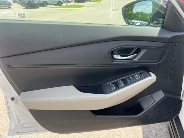 2025 Honda Accord SE - Photo 9