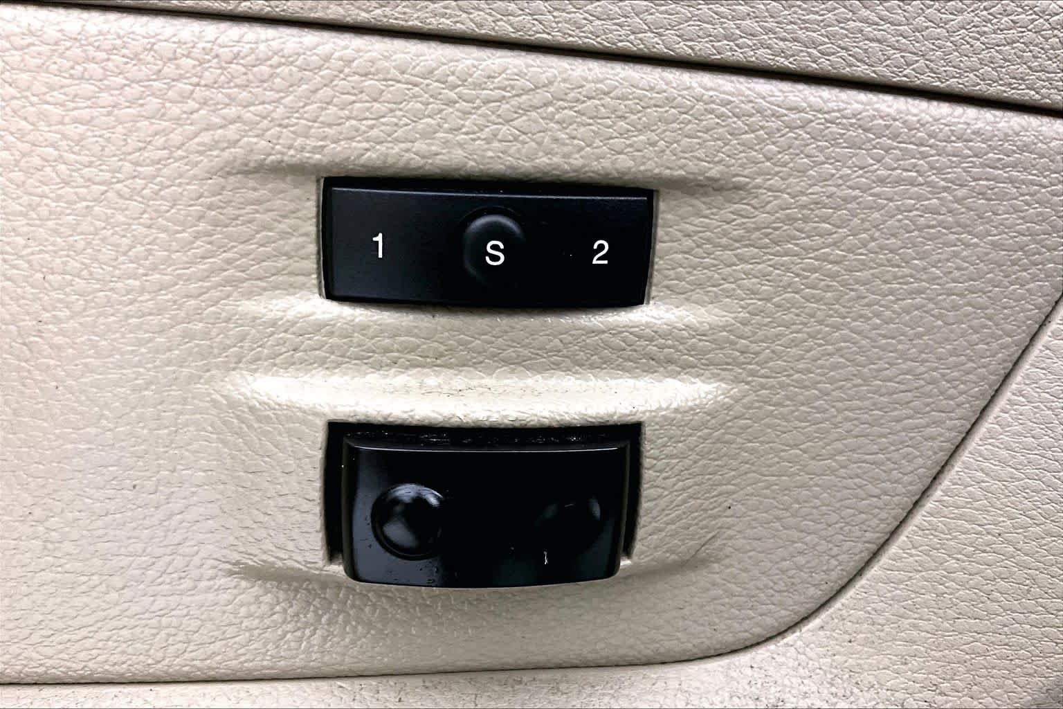 Used 2015 Western Brown Ram Laramie image 32