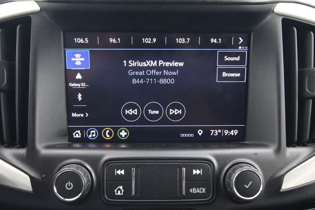 Used 2020 Gray GMC SLT image 29