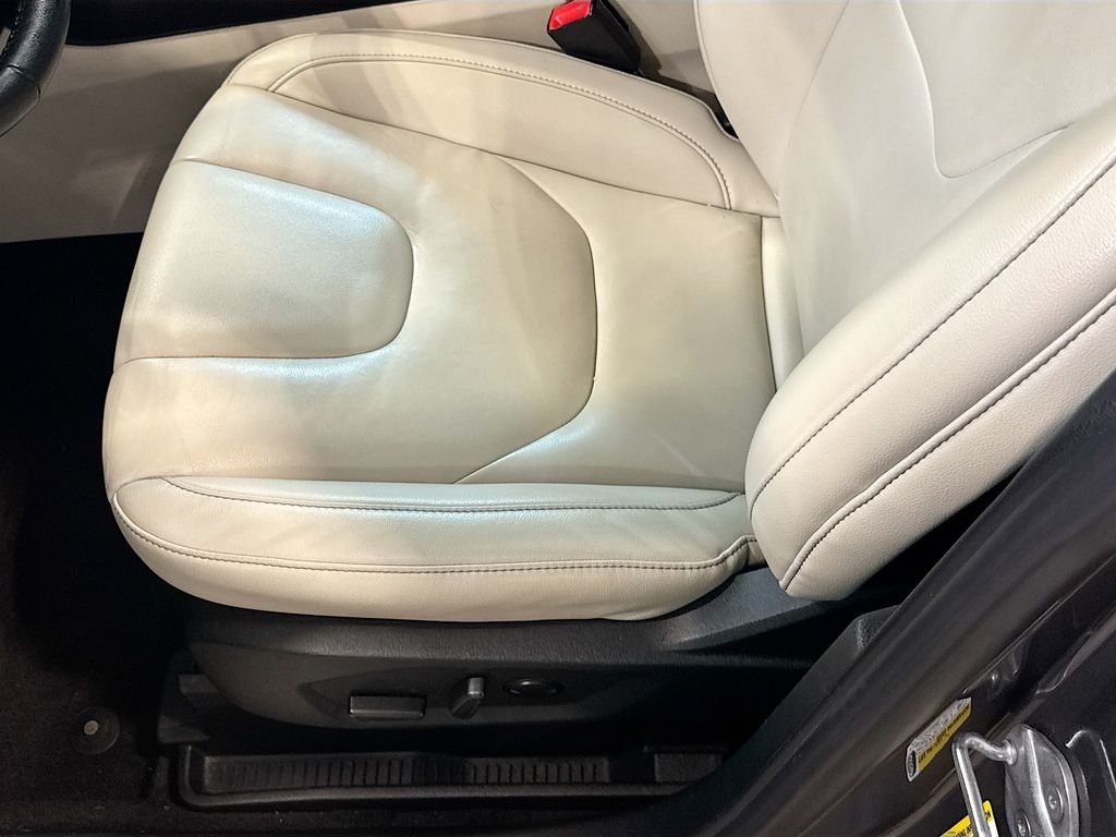 Used 2022 Gray Ford Titanium image 21