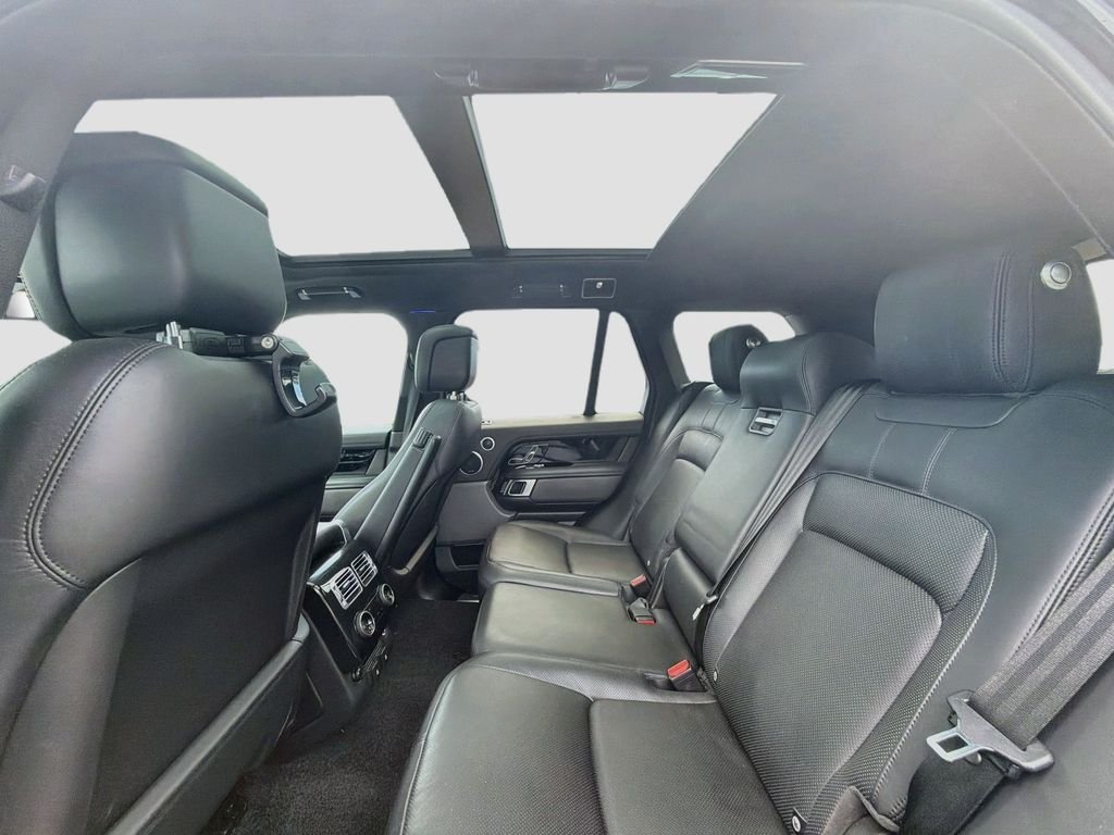 Used 2020 Black Land Rover HSE image 26