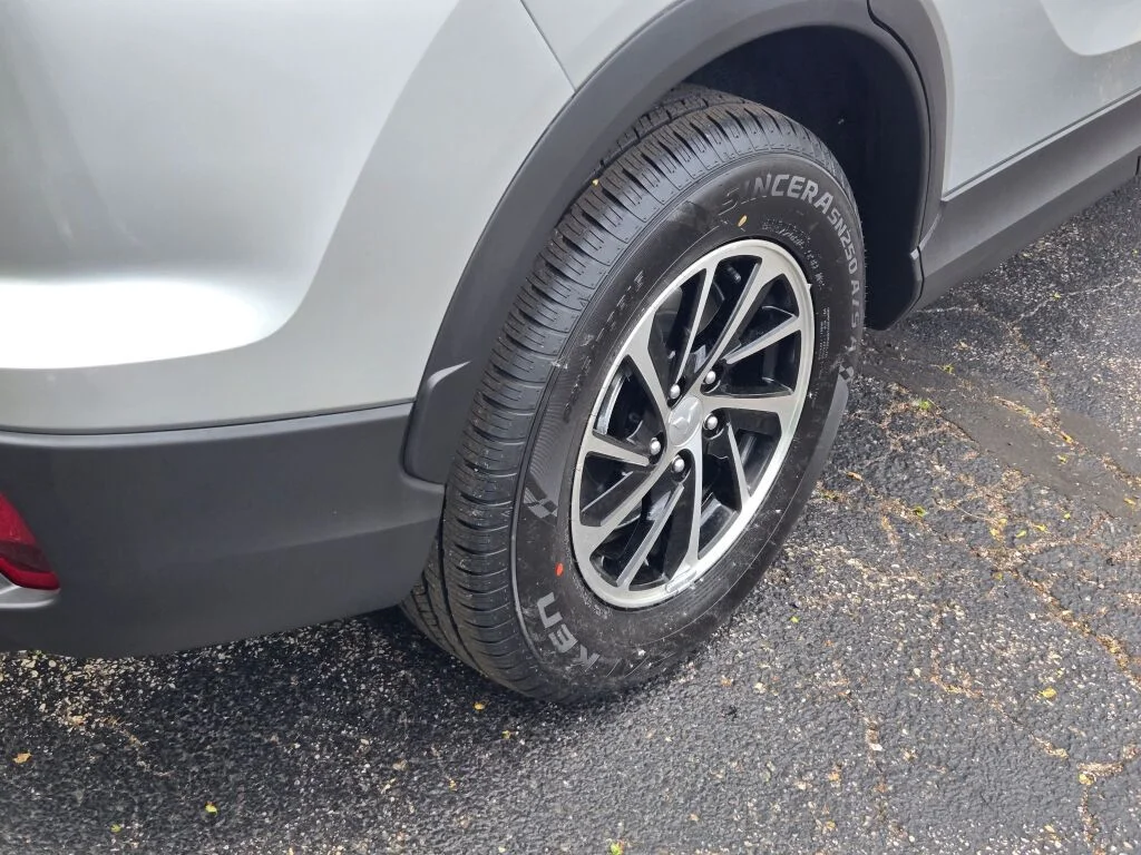 New 2026 Gray Mitsubishi ES image 9