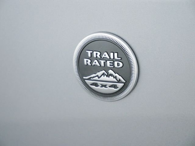 Used 2016 Silver Jeep Unlimited Sahara image 9