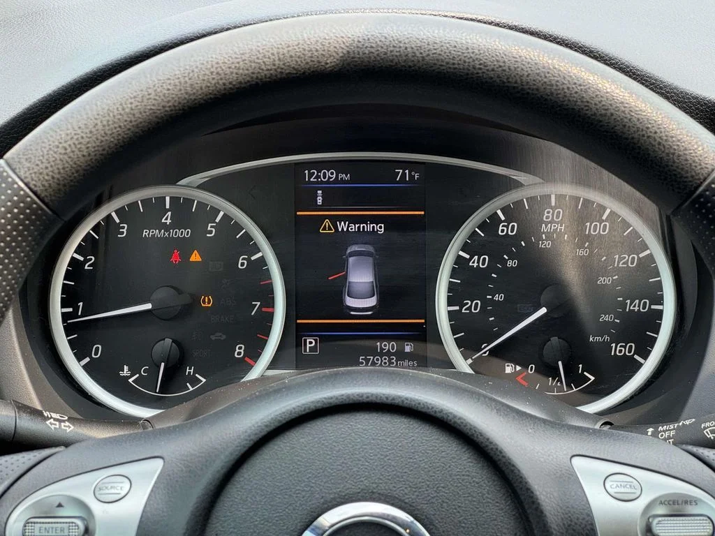 Used 2019 Gray Nissan S image 23