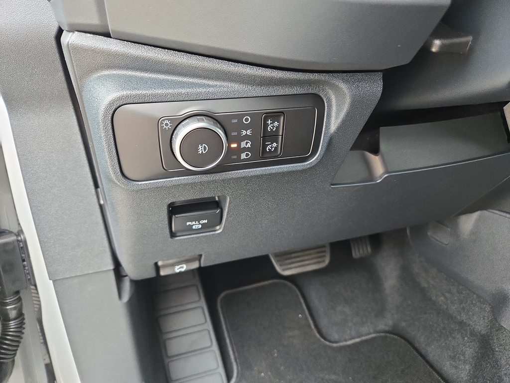 New 2026 Avalanche Gray Ford Outer Banks® image 15