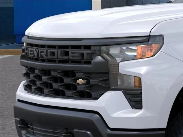 New 2026 Summit White Chevrolet WT image 13