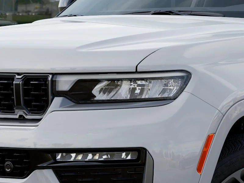 New 2026 Bright White Clear-Coat Exterior Paint Jeep Summit image 38