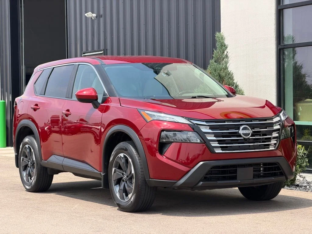 Used 2024 Red Nissan SV image 4