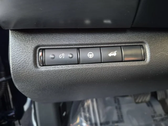 Used 2023 Blue Nissan SL image 17