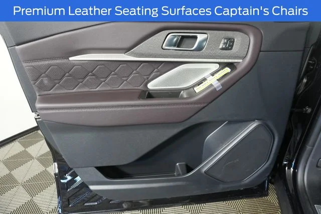 New 2027 Agate Black Metallic Ford Platinum™ image 24