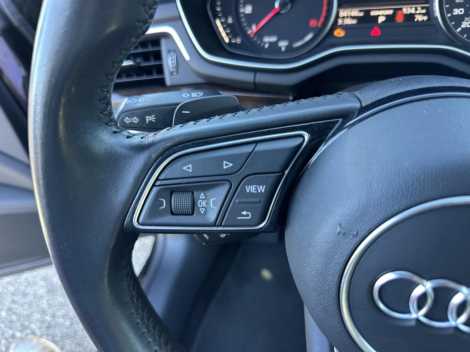 Used 2019 Mythos Black Metallic Audi Premium image 25