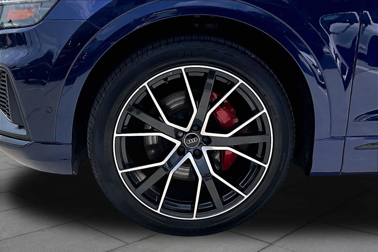 Used 2020 Navarra Blue Metallic Audi Prestige image 11