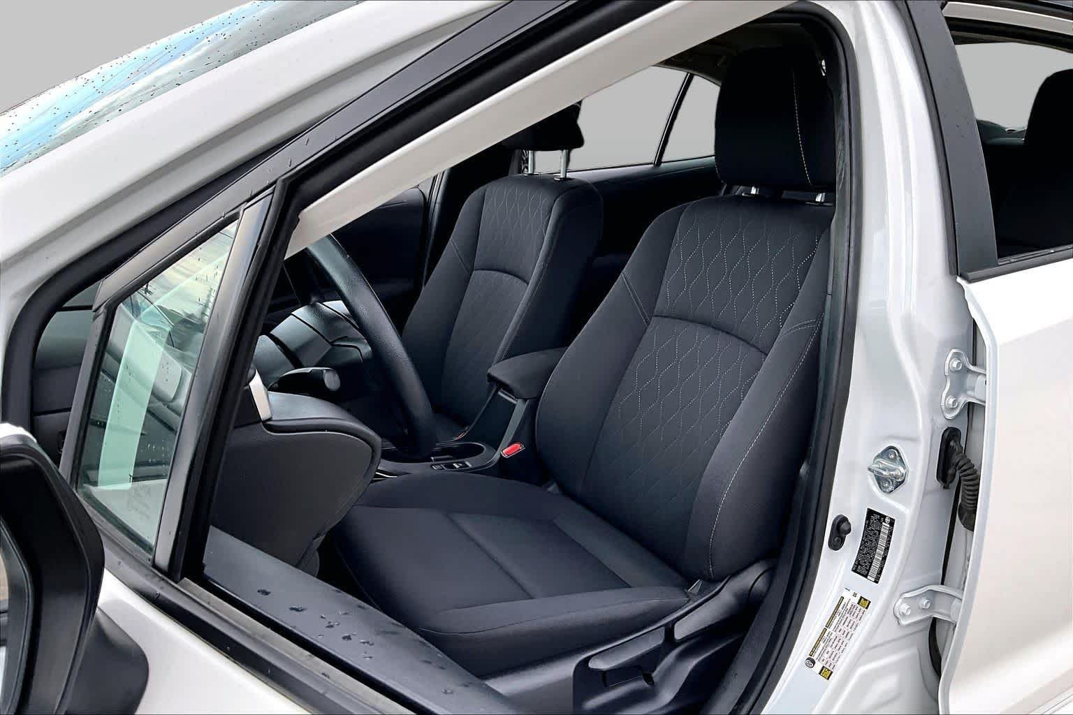 Used 2025 Ice Cap Toyota LE image 8