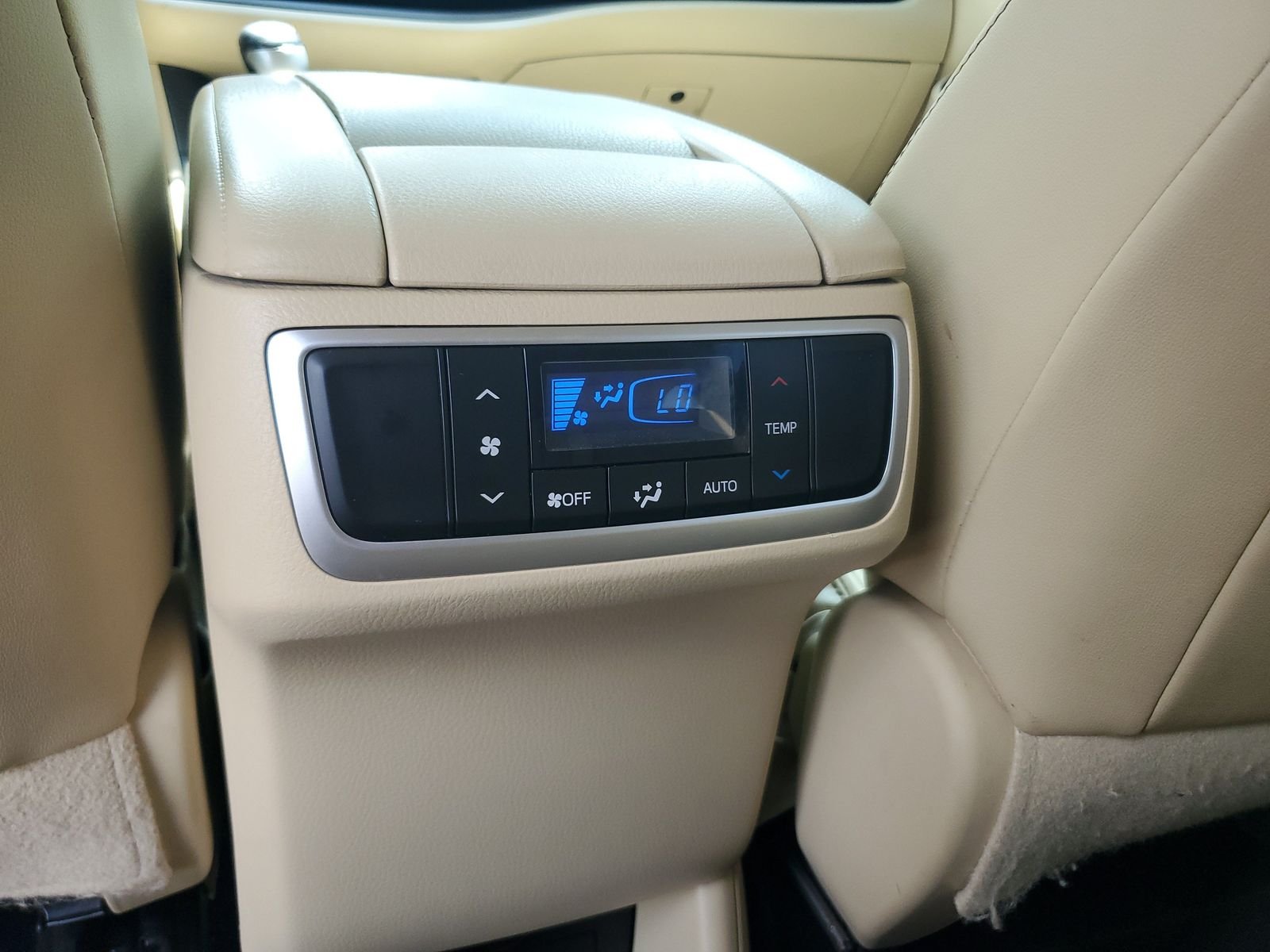 Used 2015 Red Toyota LE Plus V6 image 6