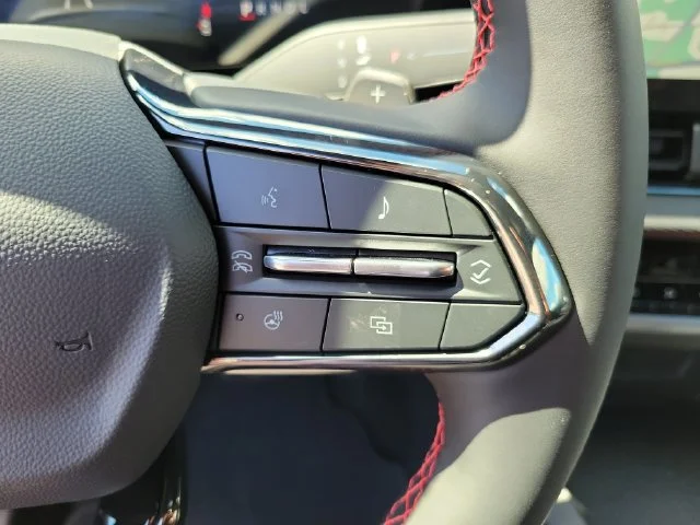 2027 Chevrolet Equinox RS - Photo 29