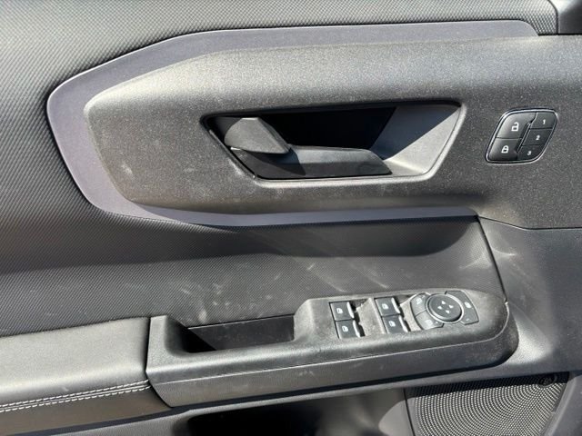 New 2026 Velocity Blue Metallic Ford Outer Banks® image 11