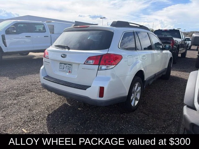Used 2014 White Subaru 2.5i image 4