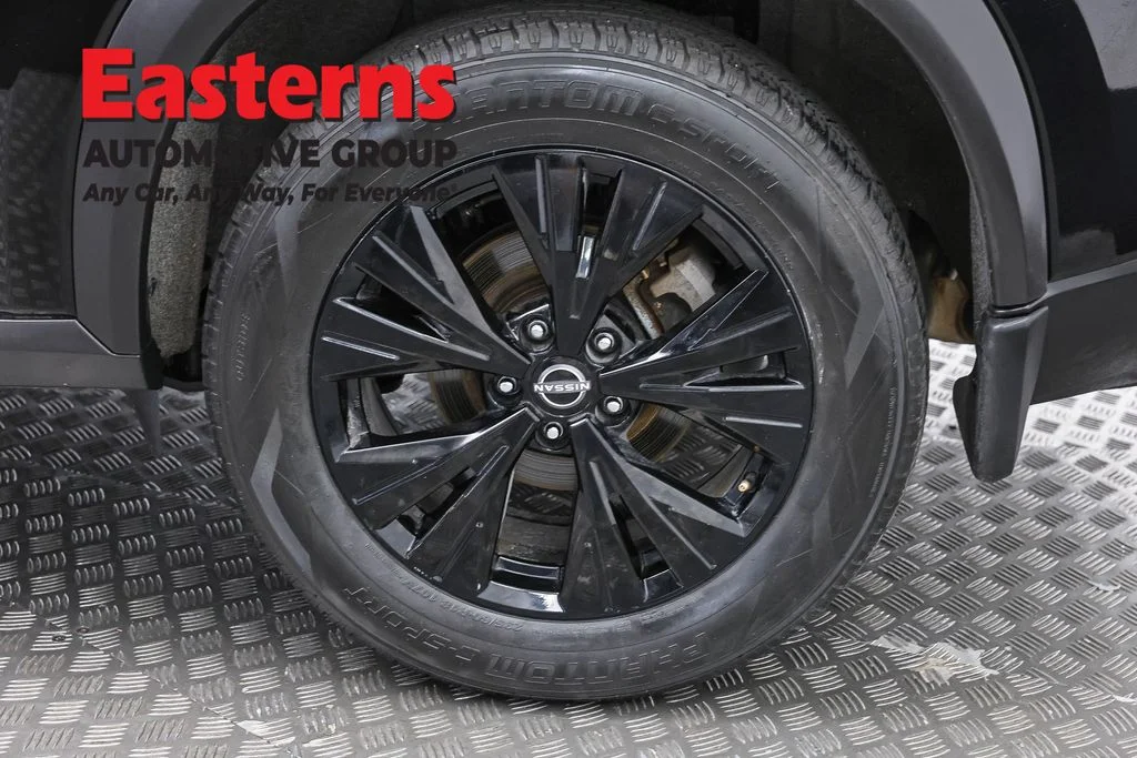 Used 2023 Black Nissan SV image 34
