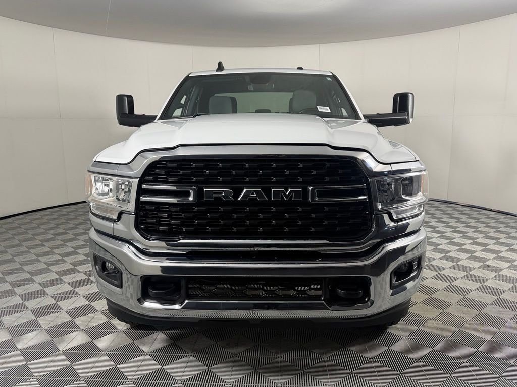 Used 2022 White Ram Big Horn image 3