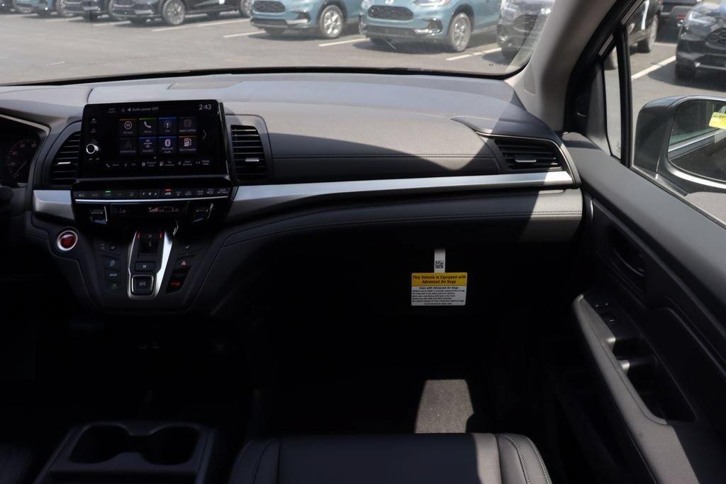 Used 2026 Crystal Black Pearl Honda EX-L image 17