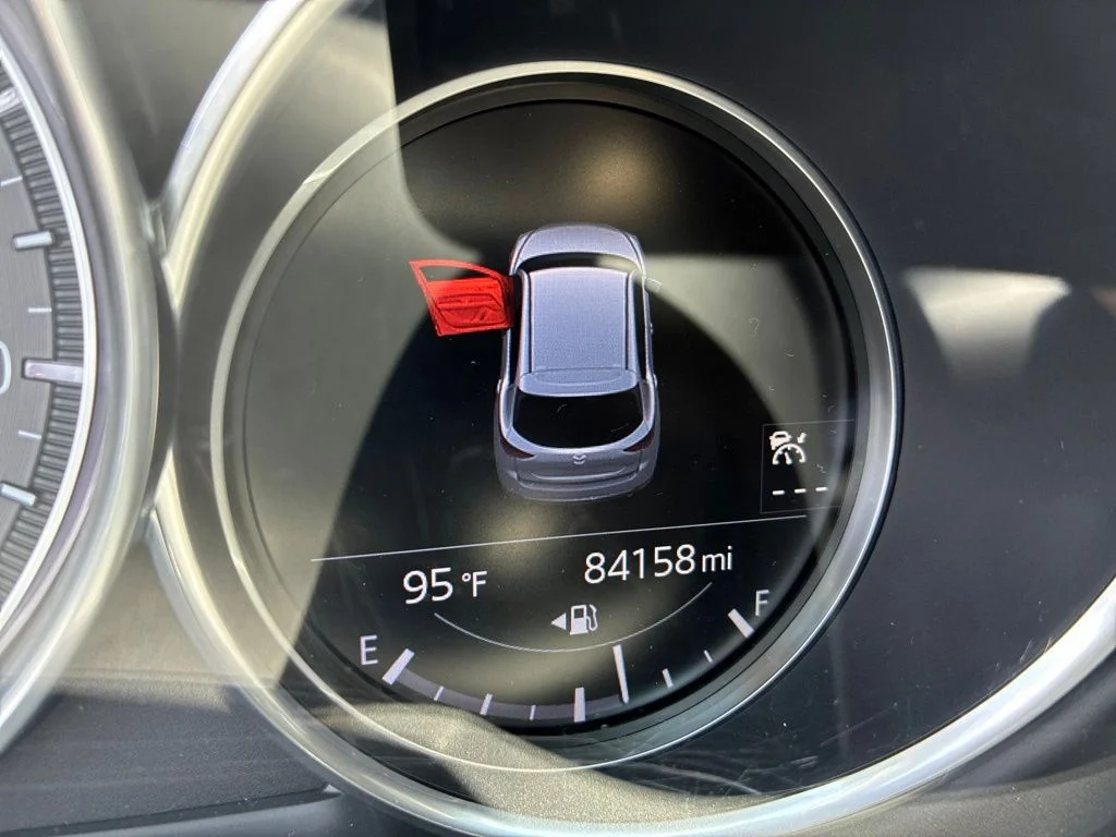 Used 2018 Red Mazda Grand Touring image 17