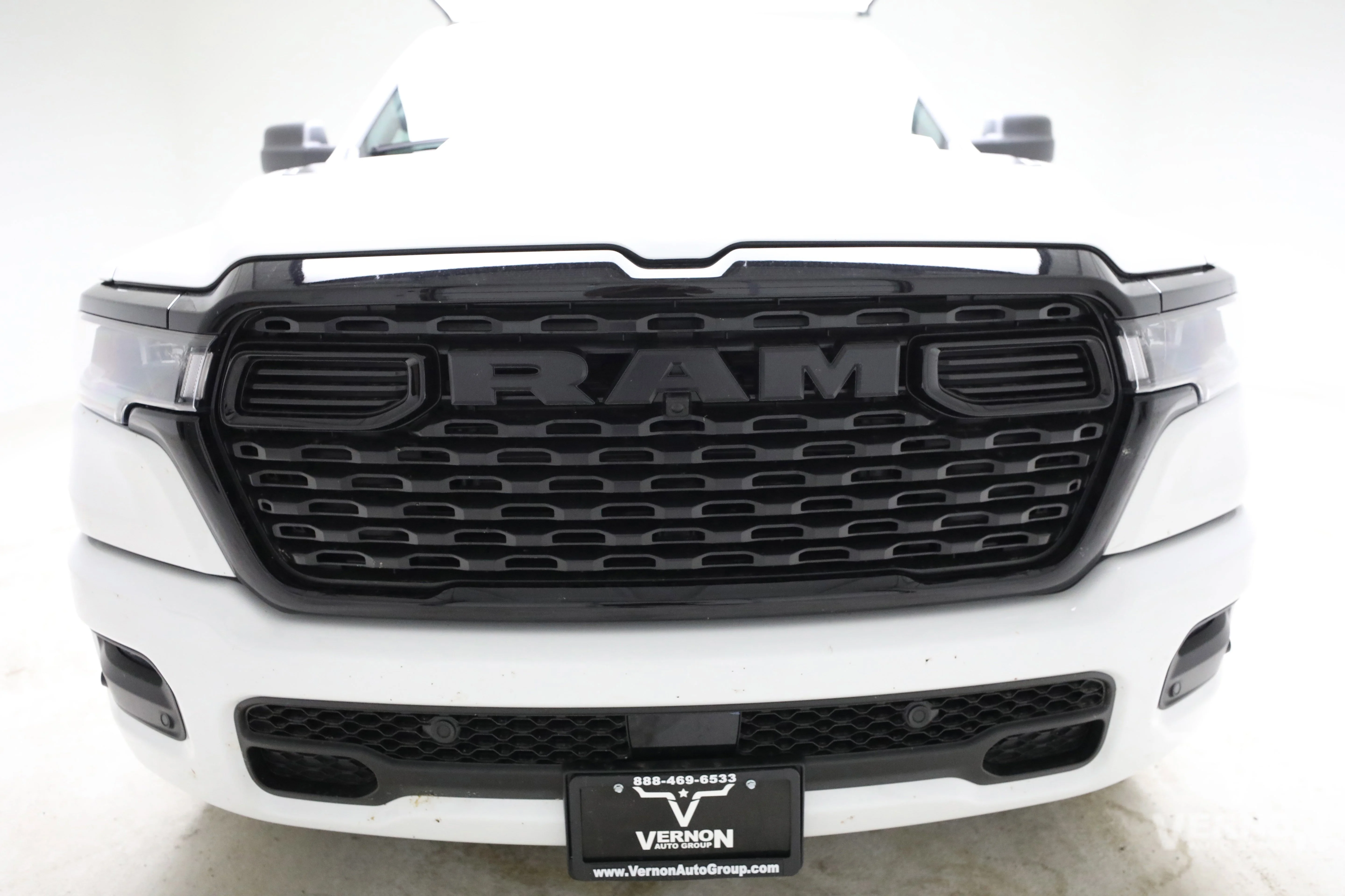 New 2026 Ram 1500 Express Crew Cab 4x4