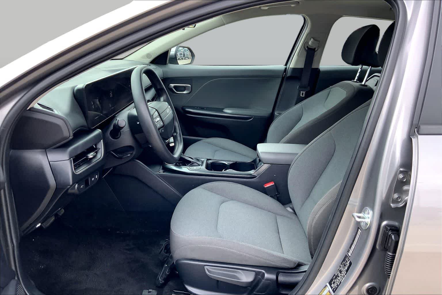 Used 2025 Steel Gray Kia LXS image 8