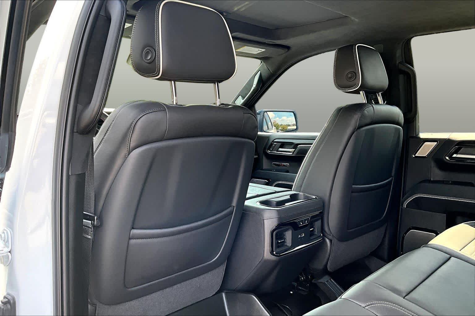 Used 2025 Summit White GMC AT4X image 22