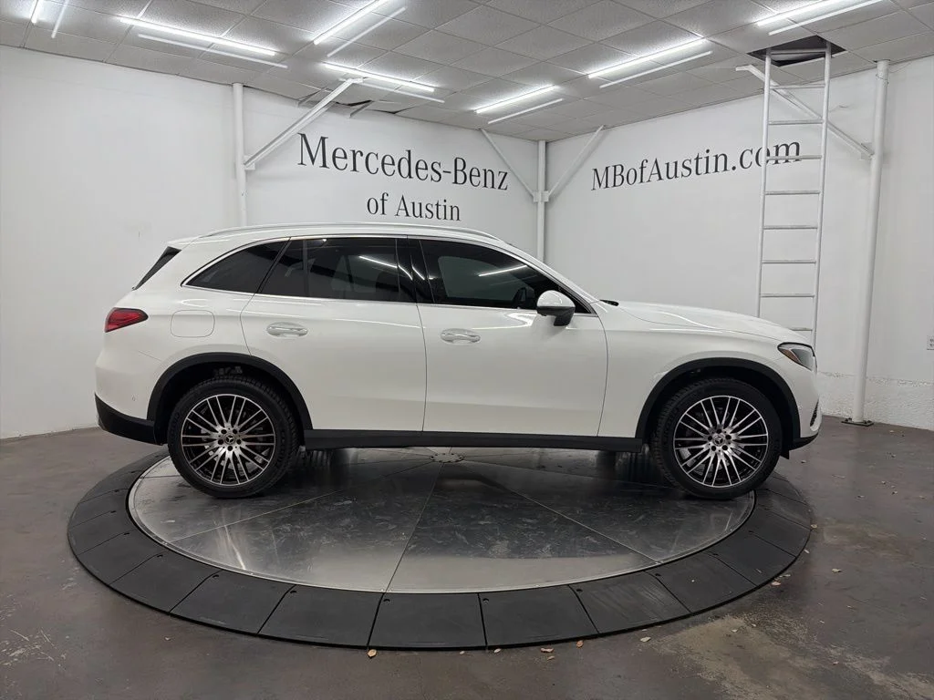 Used 2026 White Mercedes-Benz GLC 300 image 8
