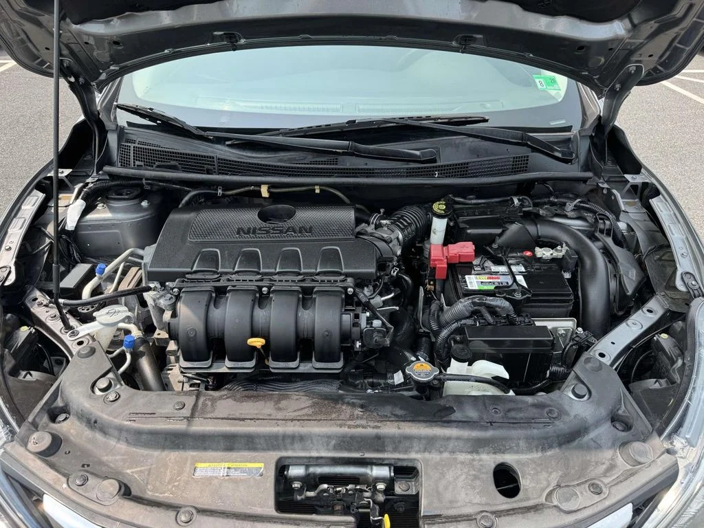 Used 2019 Gray Nissan S image 12