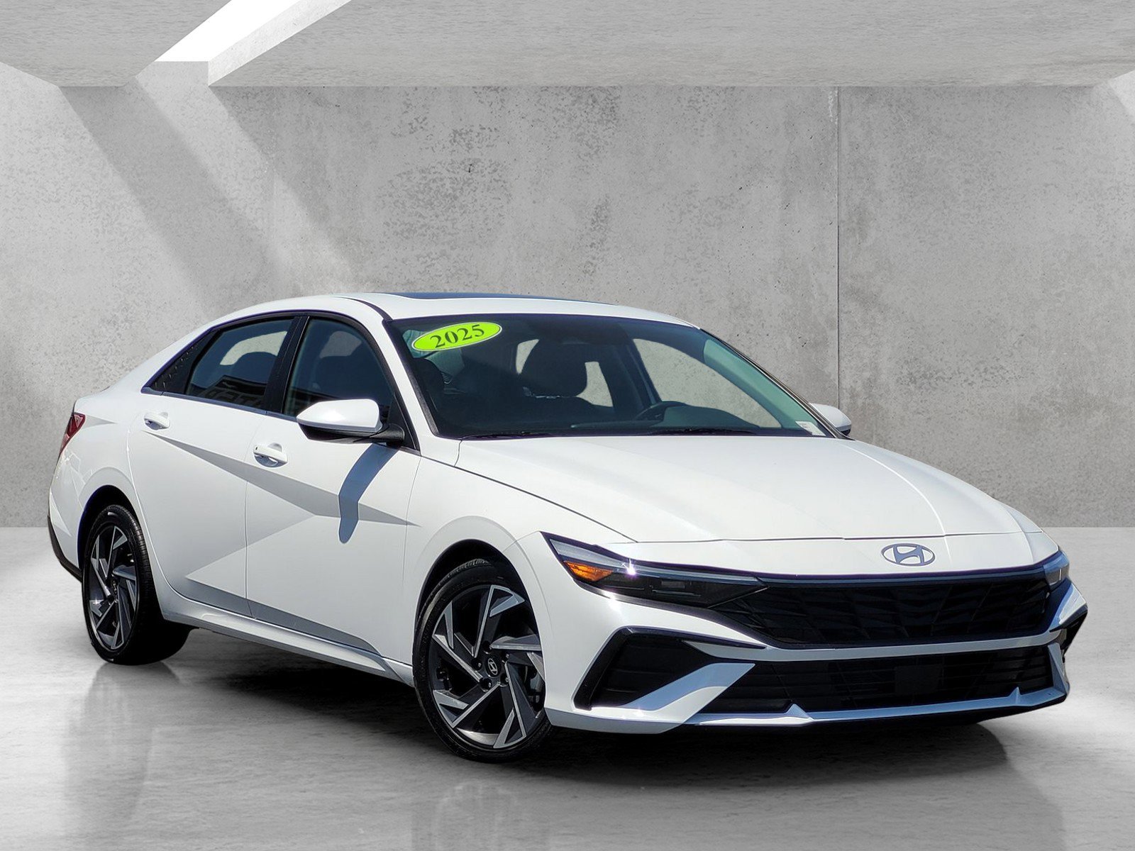 2025 Hyundai Elantra 2.0 SEL Convenience IVT's photo