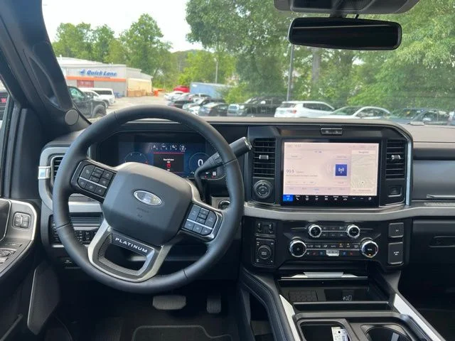 2025 Ford F-250 Super Duty Platinum - Photo 9