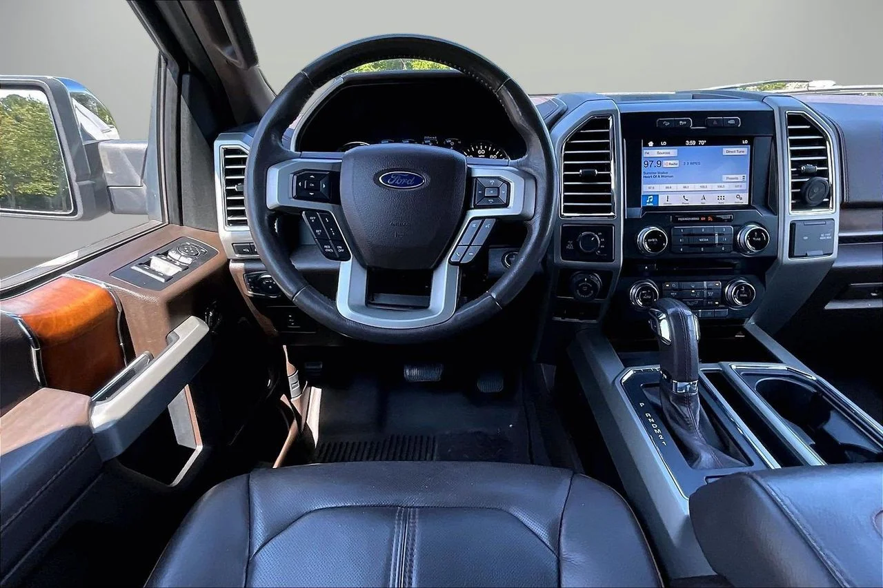 Used 2016 White Ford King Ranch image 12