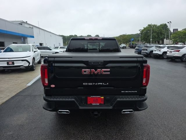Used 2023 ONYX BLACK GMC Denali image 5