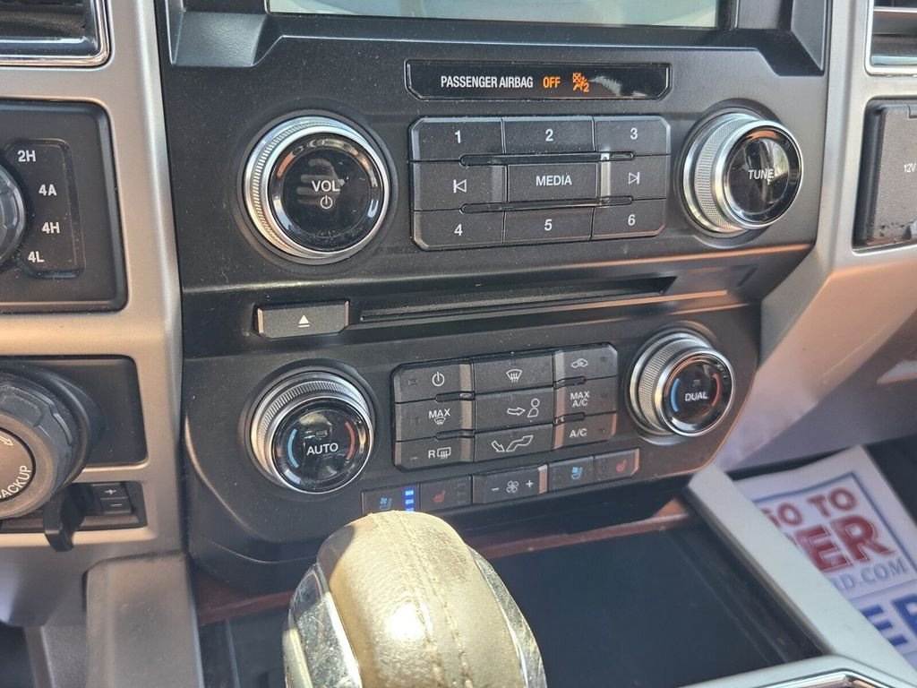 Used 2018 White Ford King Ranch image 22