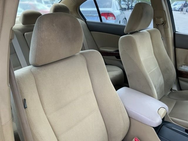 Used 2008  Honda EX image 23