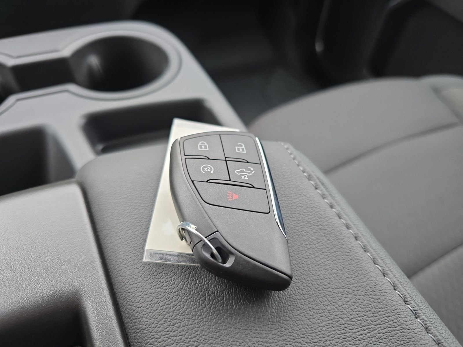New 2026 Summit White Chevrolet LT image 15