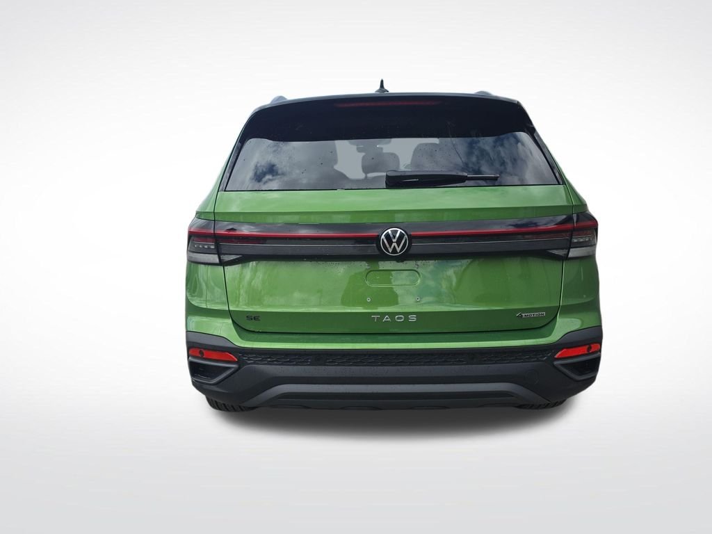 New 2026 Green Volkswagen 1.5T SE Black image 6